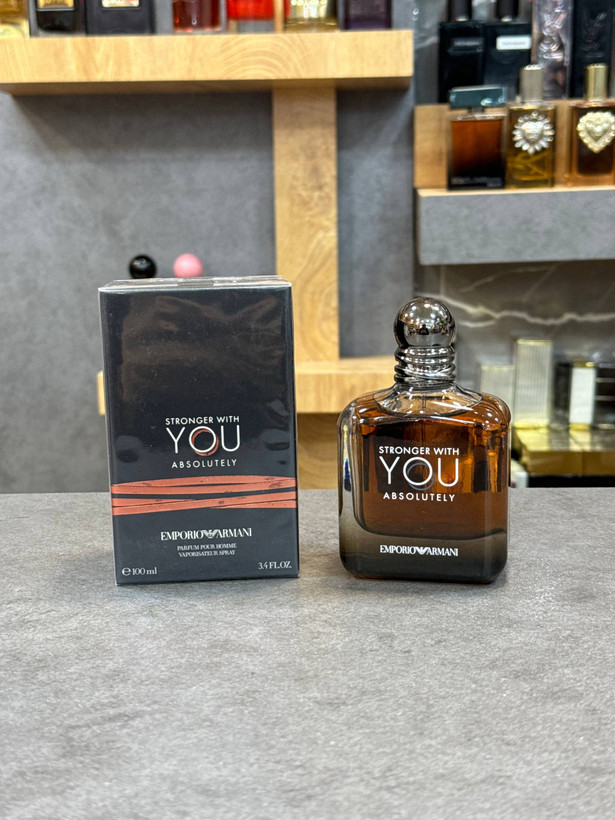 استرانگر ویت (Stranger Vice) ابسلوتلی اورجینال باکس